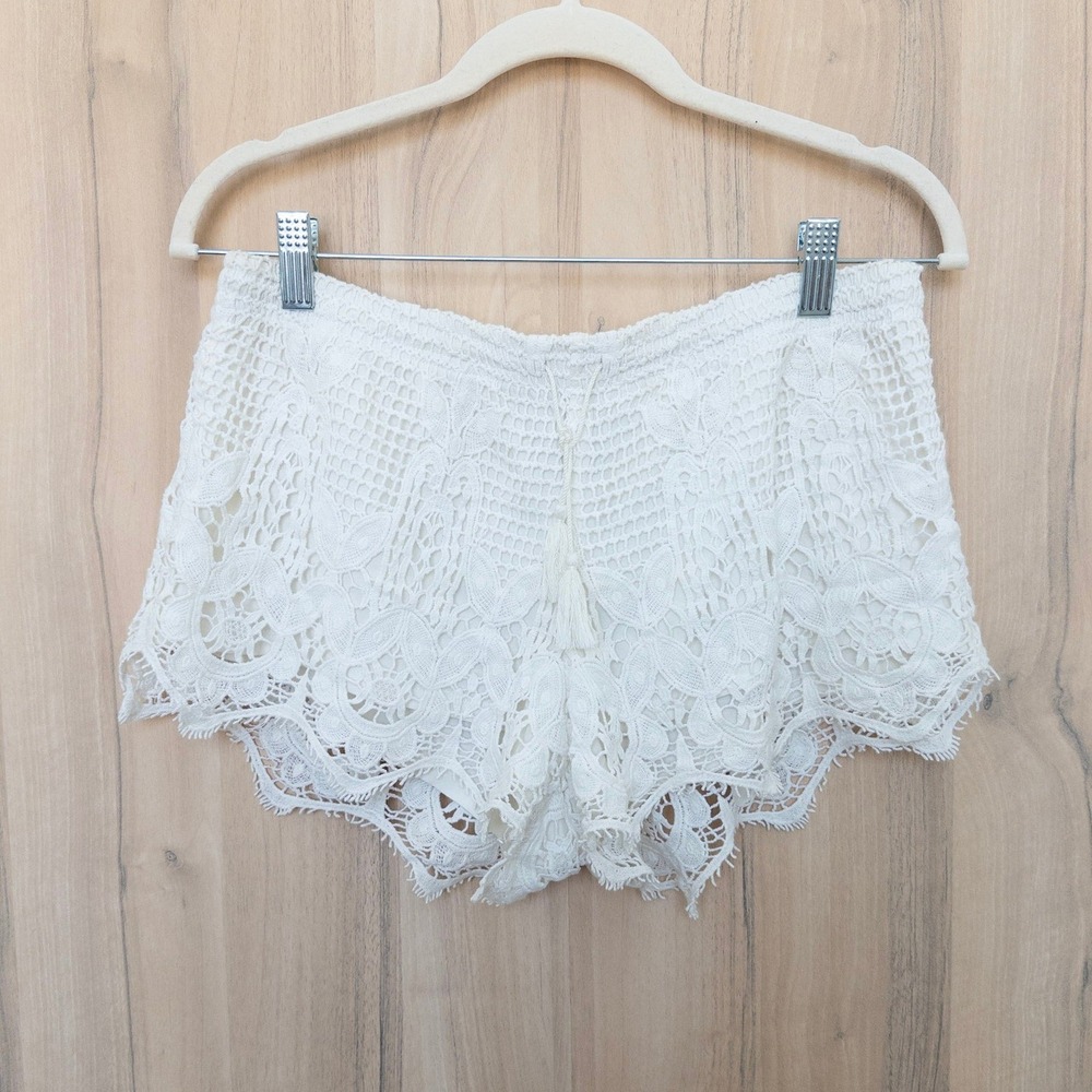 Express Womens Lace Crochet Shorts Size S White Boho Festival Coastal Cottage